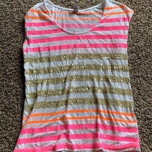 Old Navy T-Shirt ( Size Small)